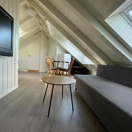 Stunning Hilltop Nest Unparalleled Views At Ap 17 아파트 *