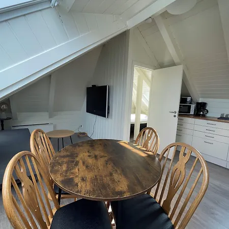 Stunning Hilltop Nest Unparalleled Views At Ap 17 *